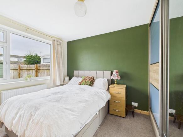 2 bed Semi-Detached Bungalow for sale Image 8