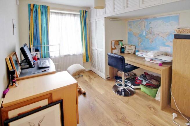 Photo 8