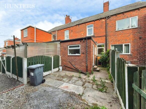 2 bed Terraced to rent Image 9