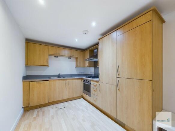 CAM03394G0-PR0158...