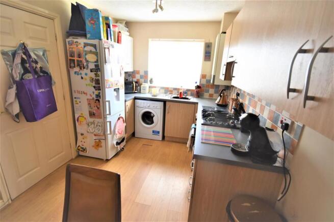 42 Nerwquay Kitch.JPG