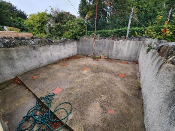 Rear garden (1)