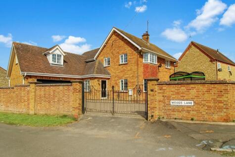 Woods Lane, Potterspury, Towcester, Northamptonshire, NN12 7PT