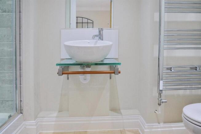 En Suite Shower Room