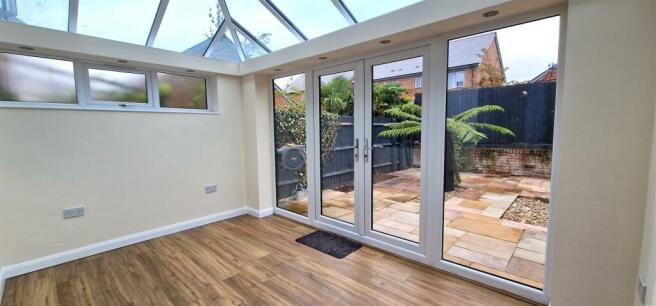 GARDEN ROOM.jpg