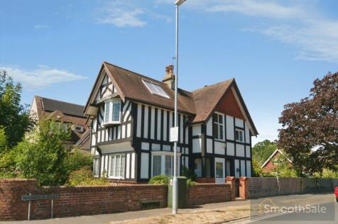Warwick Road, Bexhill, Bexhill-on-Sea, TN39 4HG