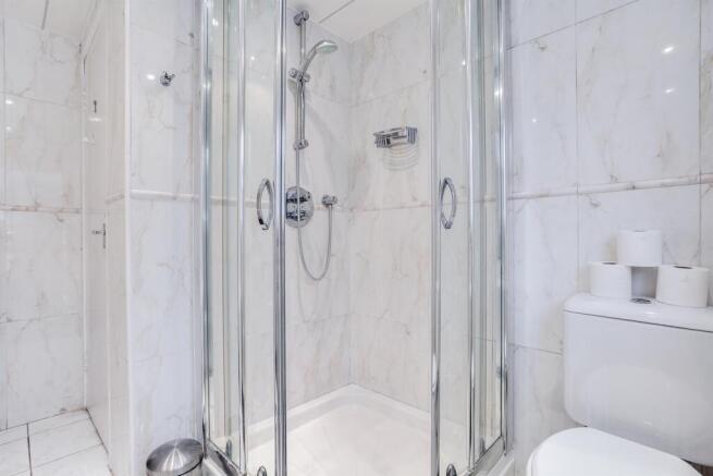3 bed Terraced for sale Image 10