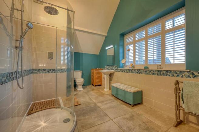 Ensuite Bathroom