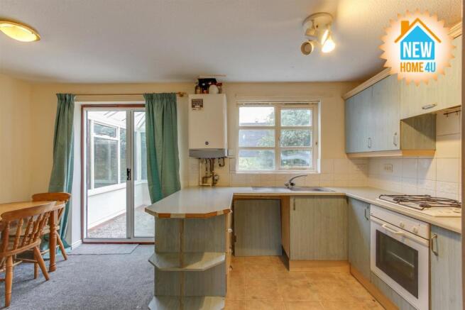 KITCHEN / DINING ROOM: