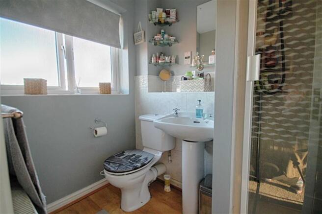 EN SUITE