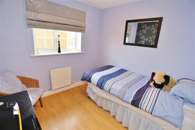 BEDROOM 3 (FRONT)