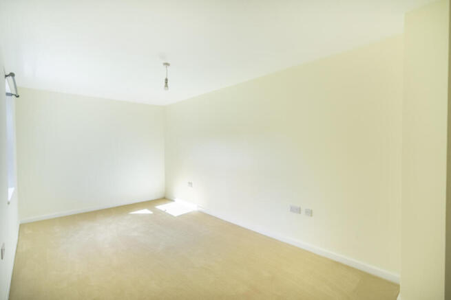 2 bed Apartment for sale Image 8