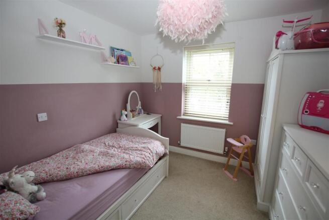 Bedroom 2.JPG