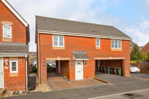 Magpie Close, Corby, Northamptonshire, NN18 8FJ
