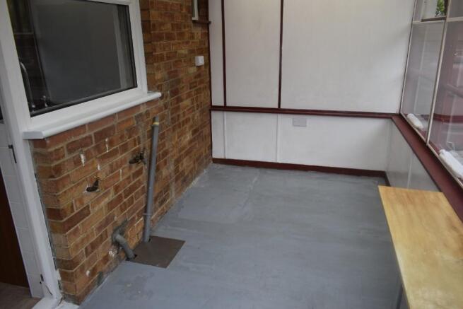 'Lean to'/utility 