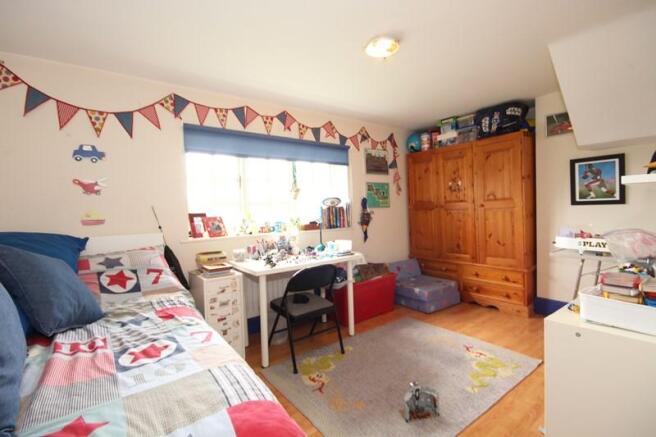 Photo 9