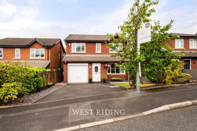 4 bed Detached for sale Image 4