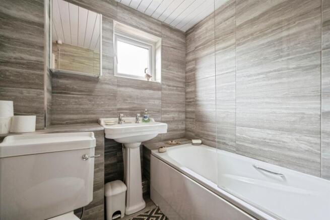 2 bed Terraced for sale Image 8