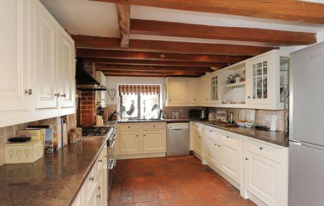 KITCHEN 1