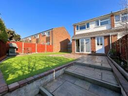 12, Dovedale, Bristol BS35 2DU