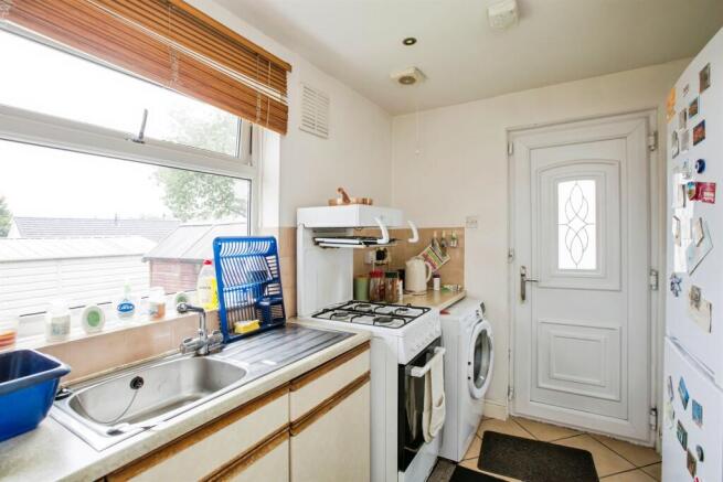 2 bed Detached Bungalow for sale Image 6