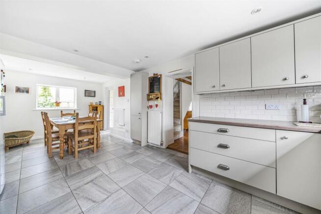 Kitchen diner