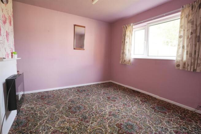 3 bed Semi-Detached for sale Image 10