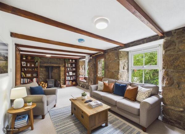LOUNGE/ DINING ROOM