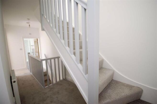 FIRST FLOOR LANDING