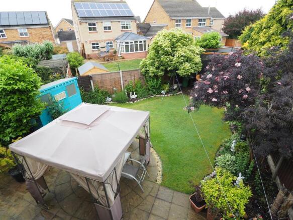 Well Appointed Rear Garden 747