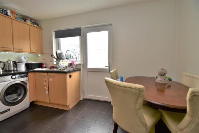 Kitchen/Dining Area