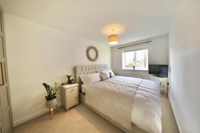 3 bed Semi-Detached for sale Image 10