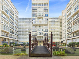 17, 119 Metro Central Heights, Newington Causeway, London SE1 6BA