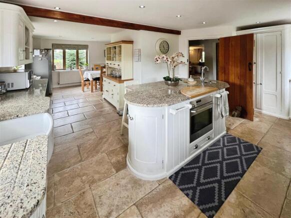 Kitchen 1