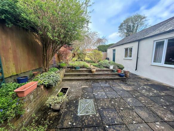 14b Maristow Street - Garden2.jpg
