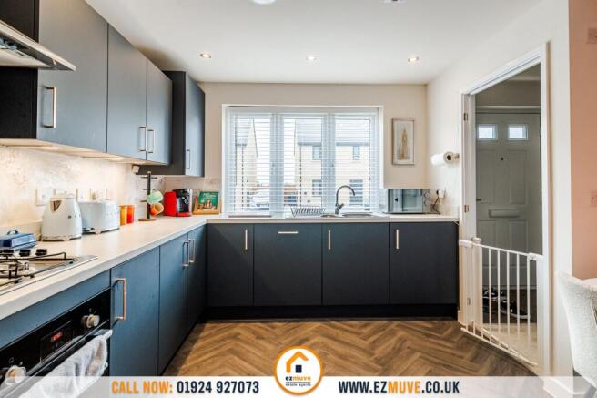 3 bed Semi-Detached for sale Image 7