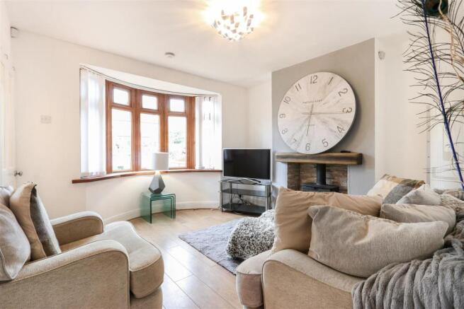 Living Room3.jpg