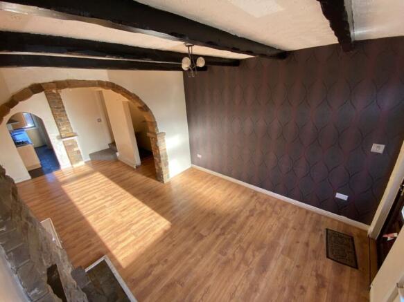 2 bed House to rent Image 4