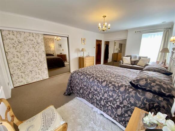 BEDROOM 1