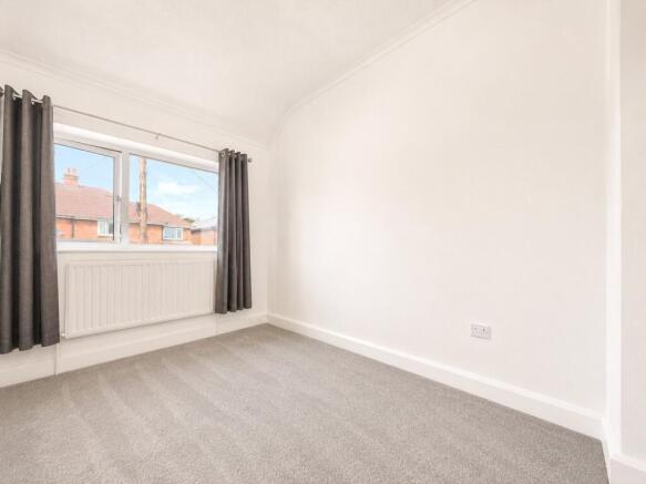 4 bed Semi-Detached for sale Image 9