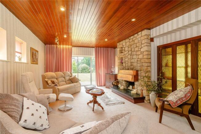 Large Sitting Room