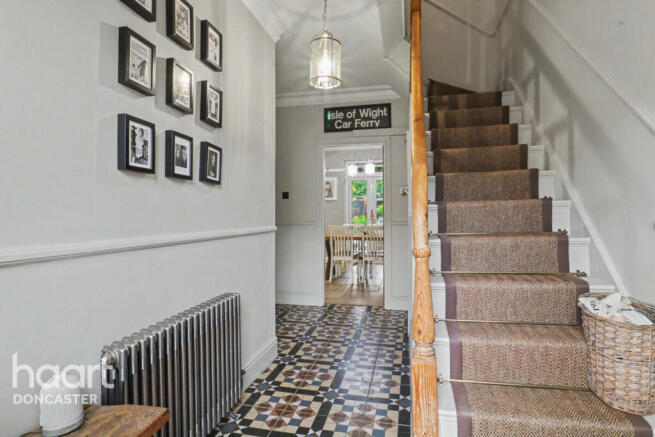 3 bed Terraced for sale Image 5