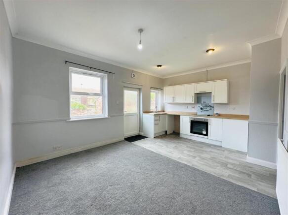 2 bed End of Terrace for sale Image 2