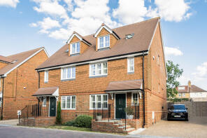4, Fenton Close, Potters Bar EN6 5EY
