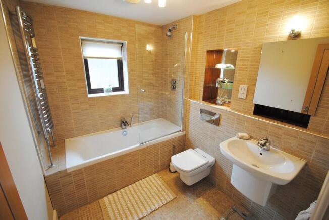Photo 6