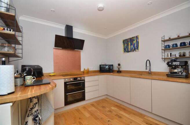 Elmfield, Ryde photo 4