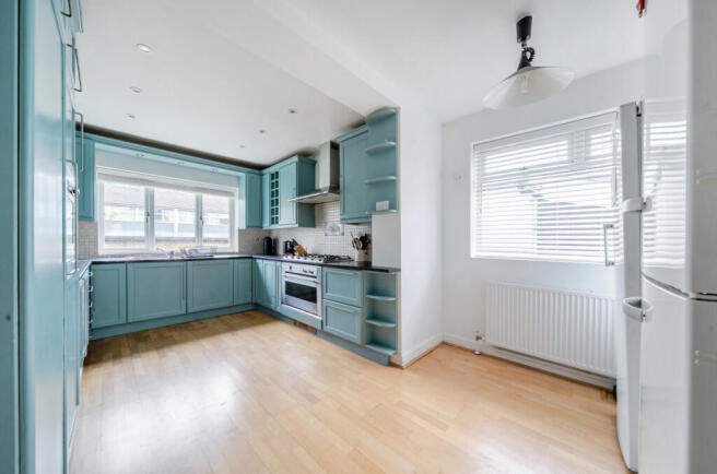 7 bed Detached for sale Image 7