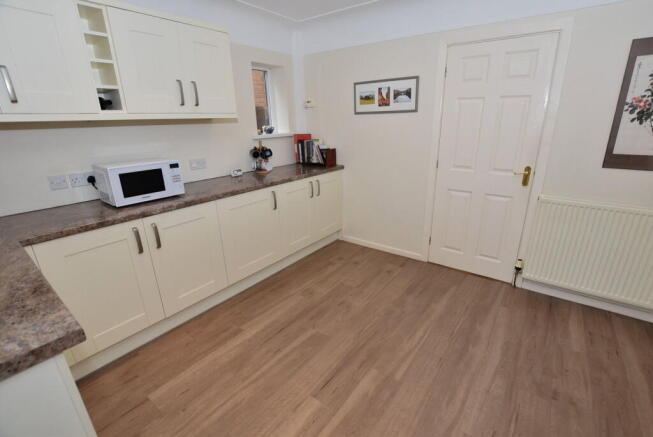 Ambleside Close, Bromborough photo 4