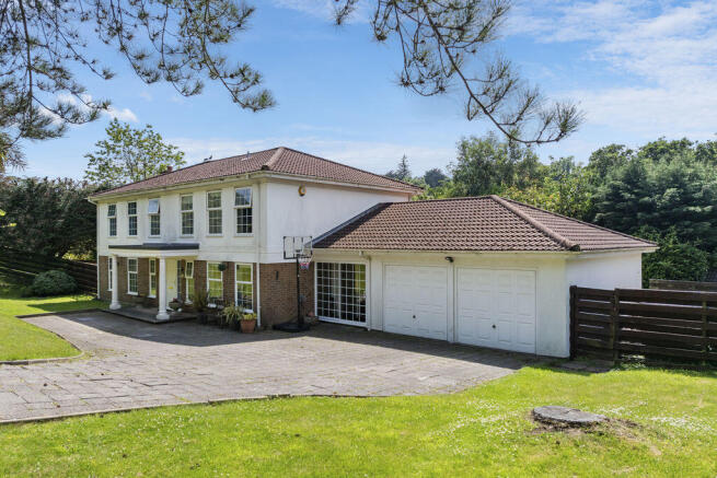2 River Vale