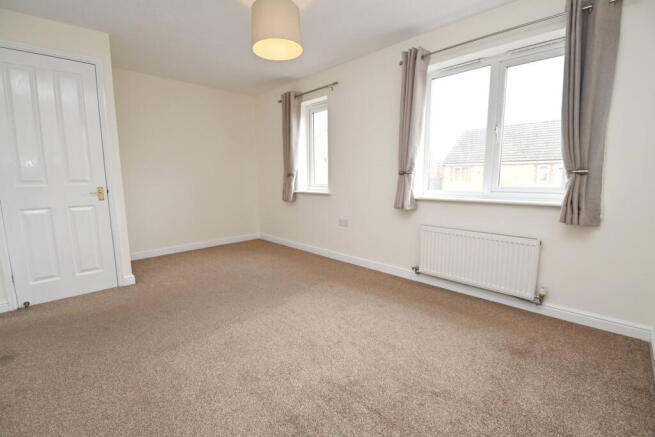 3 bed Semi-Detached for sale Image 9